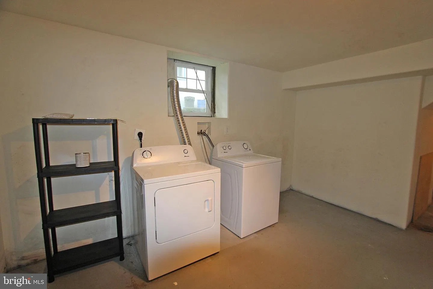 Conestoga House laundry room